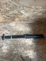 Задній амортизатор Toyota Auris 150 4853002A00 100316A N0UHF