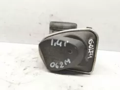 Дросельна заслінка Volkswagen Golf IV 0361330621