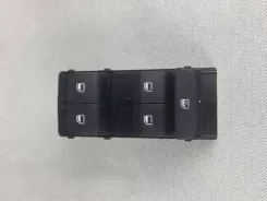 Кнопки вікон Hyundai i20 (BC3 BI3) 93571-Q0010 0000079