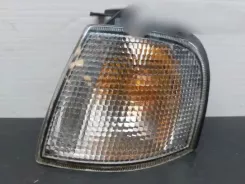 Nissan Primera Поворотник переднього бампера 012151546