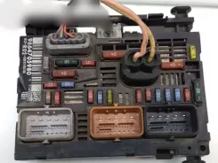 Блок запобіжників Citroen C5 9664705980 102743986 650502704