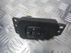 Кнопка регулювання бокових дзеркал Mazda MPV ld7166600 03200311