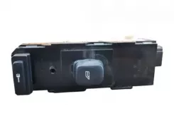 Кнопки вікон Volvo S60 30658147 02W51E MJ511100192