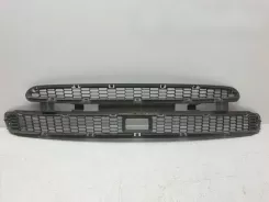 Решітка переднього нижнього бампера Tesla Model S 103821100A 103821100 1038211