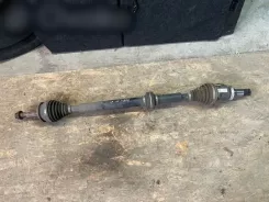Toyota Auris 150 Передній піввісь DE14R 1042609 696499SPG