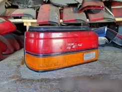 Задній ліхтар Mazda 323 0436870L 0436870