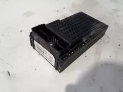 Блок запобіжників Volvo S60 / Комплектний 8651547 000001195202 01W211