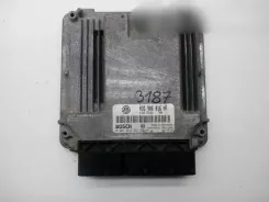 Контролер / модуль ЕБУ Volkswagen Touran I 03G906016HP 0281012361