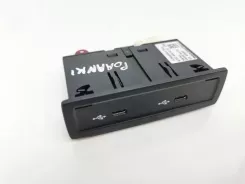 Роз'єм / USB-роз'єм Mercedes-Benz EQC A2478204002 0054967