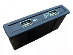 Роз'єм / USB-роз'єм Mercedes-Benz A W176 A1728202100 00167030 3008916
