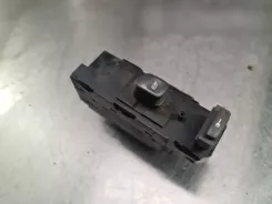 Кнопки вікон Volvo V70 8682950 02W19E