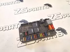 Блок запобіжників / модуль YQE500390 для Land Rover Range Rover L322 070130052508