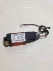 Датчик удару подушки безпеки Audi A3 S3 8L 8L0959643B 023030CURMS 020598