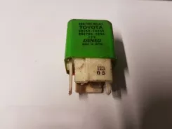 Інші реле Toyota Avensis T220 8826324030 0567009800