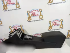 Підлокітник центрального тунелю Volkswagen PASSAT B6 105015