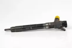 Паливний інжектор Volkswagen Golf Plus 28370681 0175629015H D004D4