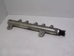 Opel Zafira B Рейка впорскування 55197370 001478 0445214095