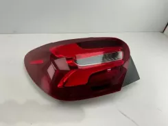 Mercedes-Benz A W176 Задній ліхтар A1769065000 03623500 YAP2321815