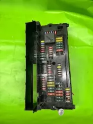 Блок запобіжників BMW 5 F10 F11 / Комплектний 923442101 00937396 060910