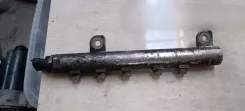 Opel Zafira B Рейка впорскування 55209572 099048L4