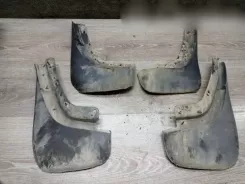 Комплект бризковиків Volvo V70 9190322 08698061