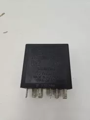 Audi A4 S4 B5 8D інші реле 4B0955531A 72WA401 090298