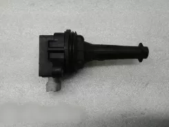 Котушка запалювання високої напруги Volvo V70 30713417 06W054 0221604010