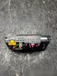 Блок запобіжників BMW 5 F10 F11 / Комплектний 9234421 01374155 217033442