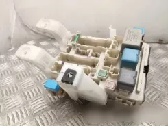 Блок запобіжників Toyota Prius (XW20) / Комплектний 5H231070 00395F06