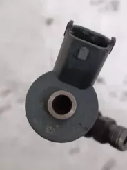 Паливний інжектор Toyota Yaris 0445110227