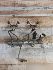 Opel Astra H Рейка впорскування 0445214049 097120