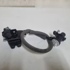 Замок багажника/задніх дверей Mercedes-Benz E W212 A2047500185 0912505F 220212