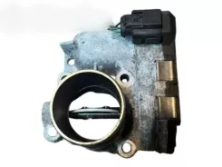 Дросельна заслінка Renault Espace IV 8200330810 0281002671 8200330812