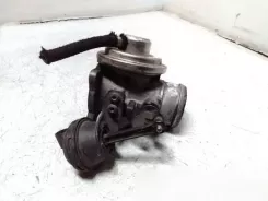 Клапан рециркуляції відпрацьованих газів Volkswagen Bora 038129637 033131501E