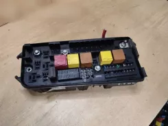 Блок запобіжників Opel Vectra C / Комплектний 13170899 00034916 519066109