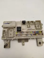 Рама / Модуль запобіжників Volvo V50 30728906 03691489 519096408