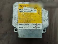 Блок керування подушками безпеки KIA Sportage 959100Z300 0Z95910300 4079347570
