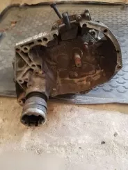 Volvo 440 Механічна 5-ступінчаста коробка передач M57407M 009348 M009348
