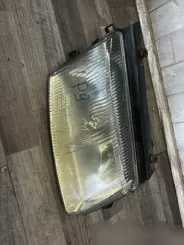 Фара Volkswagen PASSAT B5 081411101R