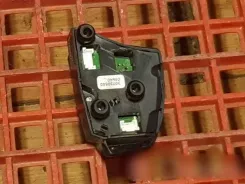 Перемикач/кнопка на кермі Volvo V70 30739640 09W40