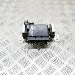 Інша частина шасі Tesla Model S 100331100C