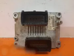 Комп'ютер двигуна / ЕБУ Opel Agila A 1039S08731