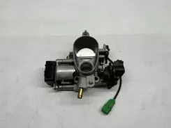 Audi 80 90 B2 Дросельна заслінка 078133063T
