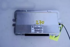 Блок керування пневматичною підвіскою BMW 7 F01 F02 F03 F04 6792839 000079134 00404884B0