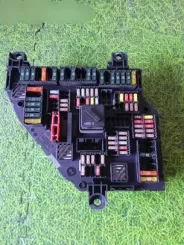 BMW 7 F01 F02 F03 F04 Блок запобіжників / Модуль 9210857 00294724 117033452