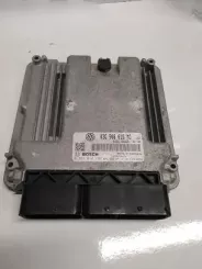 Контролер / модуль ЕБУ Skoda Superb B5 (3U) 0281014104 03G906016MC 1039S23464