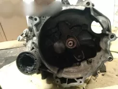 Seat Leon (1P) Механічна 5-ступінчаста коробка передач 02T301103T ESGX2 107B3