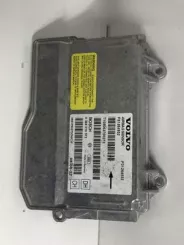 Блок керування подушками безпеки Volvo V70 P31264932 T108062700273 0285010372