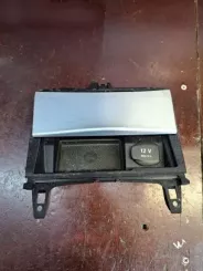 Mercedes-Benz C W204 Попільничка переднього центрального тунелю A2046801350 0541089