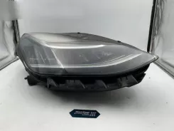 Фара Tesla Model 3 107737201T 061418A HTE701600